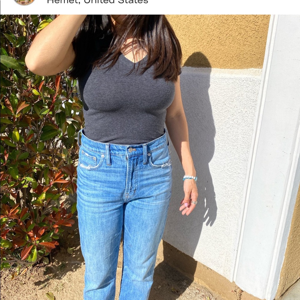 Gray tee